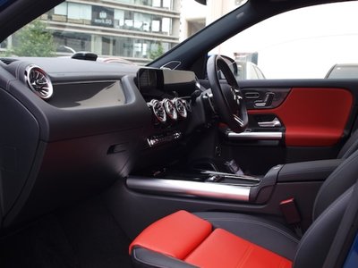 2025 Mercedes-BENZ GLA AMG photo 11
