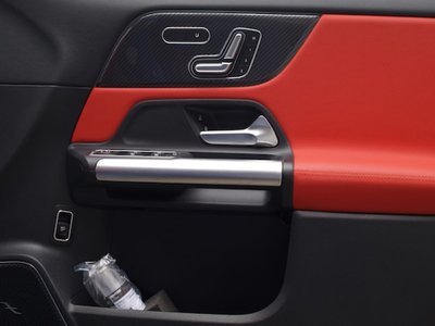 2025 Mercedes-BENZ GLA AMG photo 16