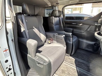 صورة 27 لـ 2021 Toyota ALPHARD