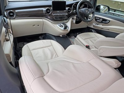 2020 Mercedes-BENZ V-CLASS photo 15