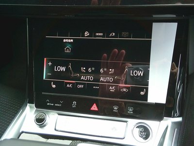 2025 AUDI Q8 SPORTBACK E-TRON — миниатюра 25