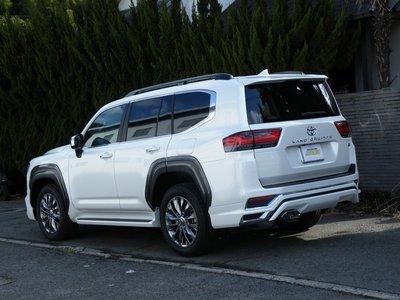 صورة 26 لـ 2023 Toyota LAND CRUISER 300