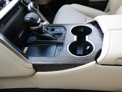 صورة 13 لـ 2023 Toyota LAND CRUISER 300