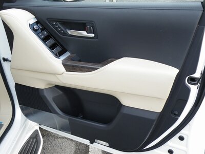 صورة 14 لـ 2023 Toyota LAND CRUISER 300