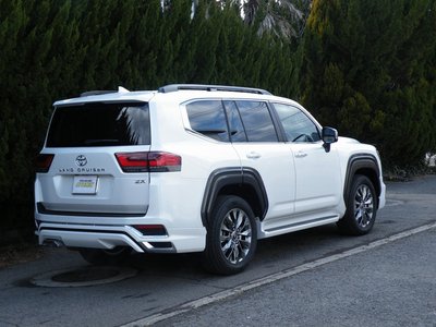 صورة 25 لـ 2023 Toyota LAND CRUISER 300