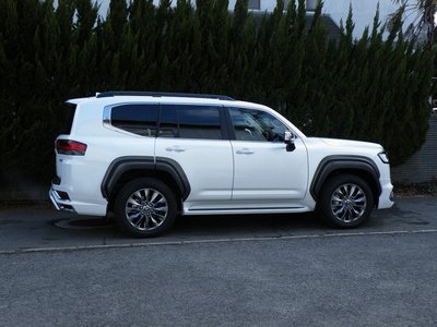 صورة 23 لـ 2023 Toyota LAND CRUISER 300