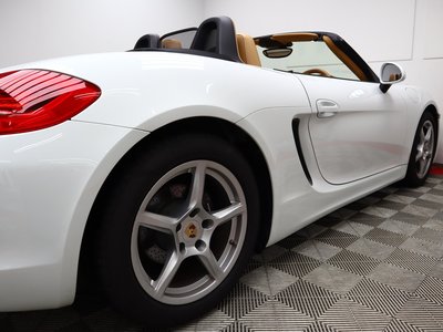 2015 Porsche BOXSTER thumbnail 38
