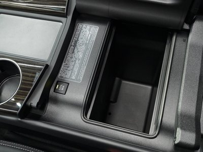 2023 Lexus LX photo 9