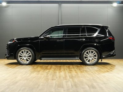 2023 Lexus LX thumbnail 30