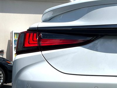 2023 Lexus ES 缩略图 29