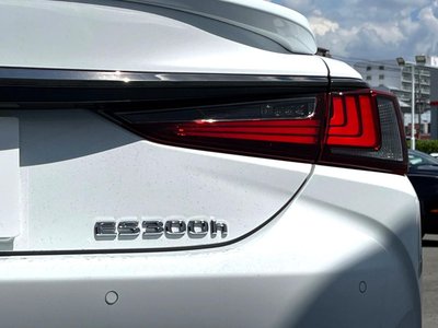 2023 Lexus ES 缩略图 30