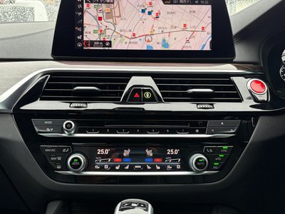 2018 BMW M5 thumbnail 36