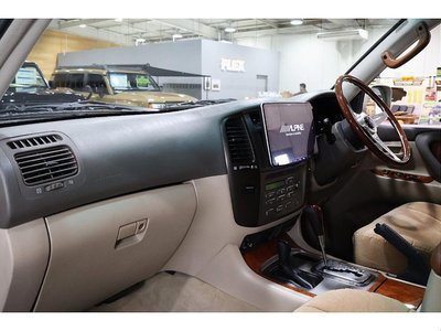 صورة 5 لـ 2006 Toyota LAND CRUISER 100