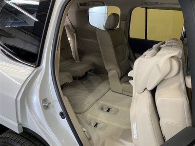 2024 Toyota LAND CRUISER 300 thumbnail 48