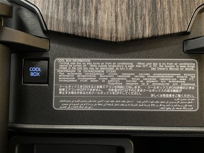 2024 Toyota LAND CRUISER 300 thumbnail 24
