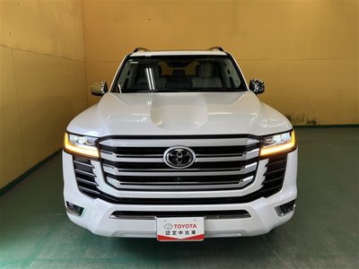 2024 Toyota LAND CRUISER 300 thumbnail 9
