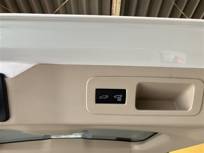 2024 Toyota LAND CRUISER 300 thumbnail 68
