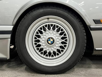 صورة 27 لـ 1989 BMW 6 SERIES