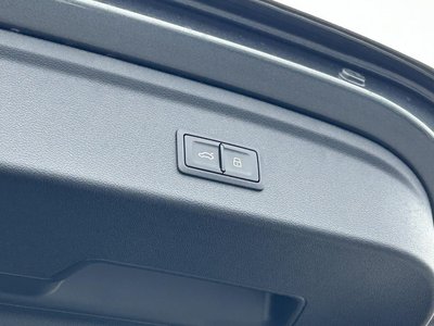 2025 AUDI RS3 SPORTBACK thumbnail 30