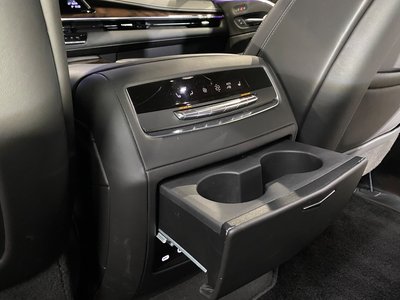 2023 Cadillac ESCALADE — фото 34