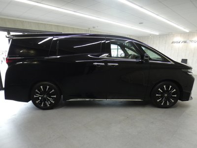 صورة 7 لـ 2023 Toyota VELLFIRE