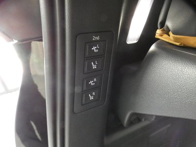 صورة 47 لـ 2023 Toyota VELLFIRE