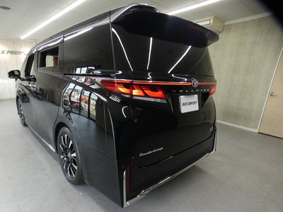 صورة 80 لـ 2023 Toyota VELLFIRE