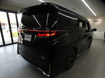 صورة 81 لـ 2023 Toyota VELLFIRE