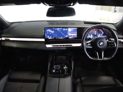 2024 BMW 5 SERIES TOURING 照片 15