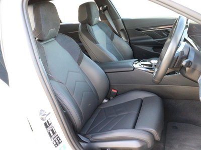 2024 BMW 5 SERIES TOURING 照片 18