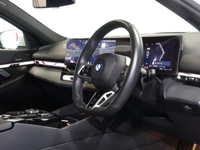 2024 BMW 5 SERIES TOURING 照片 16
