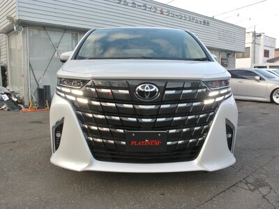 2024 Toyota ALPHARD — фото 2