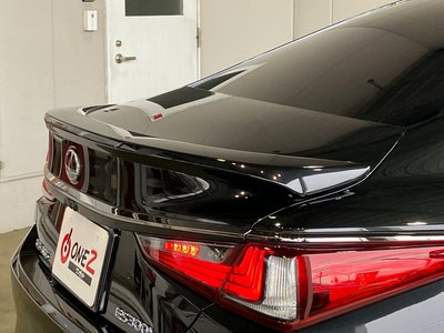 2021 Lexus ES thumbnail 36