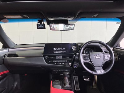 2021 Lexus ES photo 7