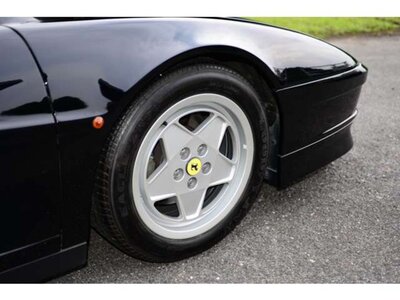 صورة 15 لـ 1990 Ferrari TESTAROSSA