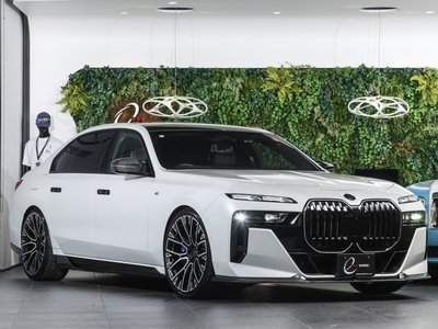 2023 BMW 7 SERIES photo 1