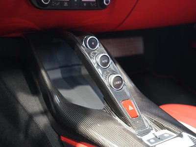 صورة 19 لـ 2018 Ferrari 812 SUPERFAST