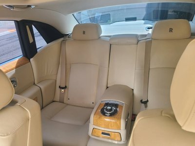 2011 ROLLS-ROYCE GHOST photo 11