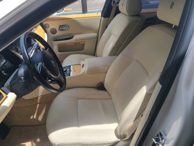 2011 ROLLS-ROYCE GHOST photo 10