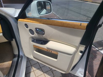2011 ROLLS-ROYCE GHOST photo 18