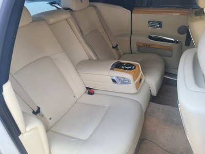 2011 ROLLS-ROYCE GHOST photo 21