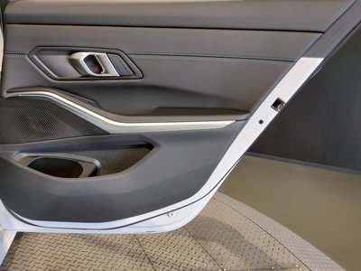 2025 BMW 3 SERIES thumbnail 68