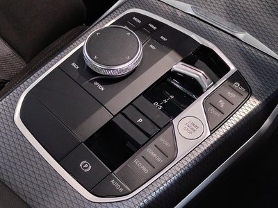 2025 BMW 3 SERIES thumbnail 21