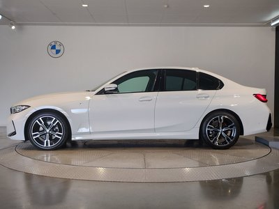 2025 BMW 3 SERIES photo 14