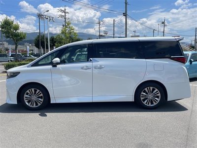 2023 Toyota ALPHARD — фото 19