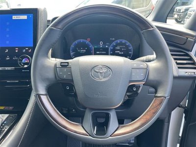 2023 Toyota ALPHARD — фото 7