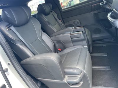 2023 Toyota ALPHARD — фото 10