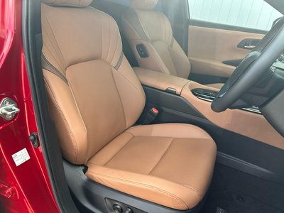 صورة 37 لـ 2024 Toyota CROWN SPORT
