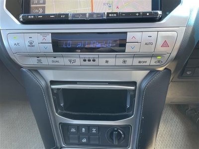 2021 Toyota LAND CRUISER PRADO thumbnail 19