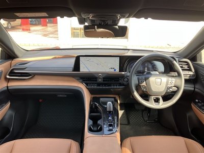 صورة 2 لـ 2024 Toyota CROWN SPORT
